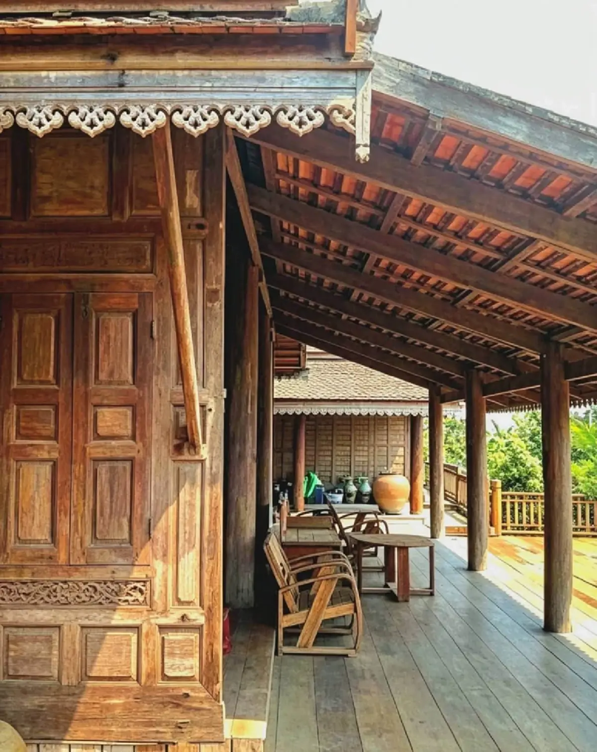 โซเชียลฮือฮา ประกาศขายบ้านเรือนไทยริมน้ำ อายุ 100 ปี  โลเคชั่นดัง
