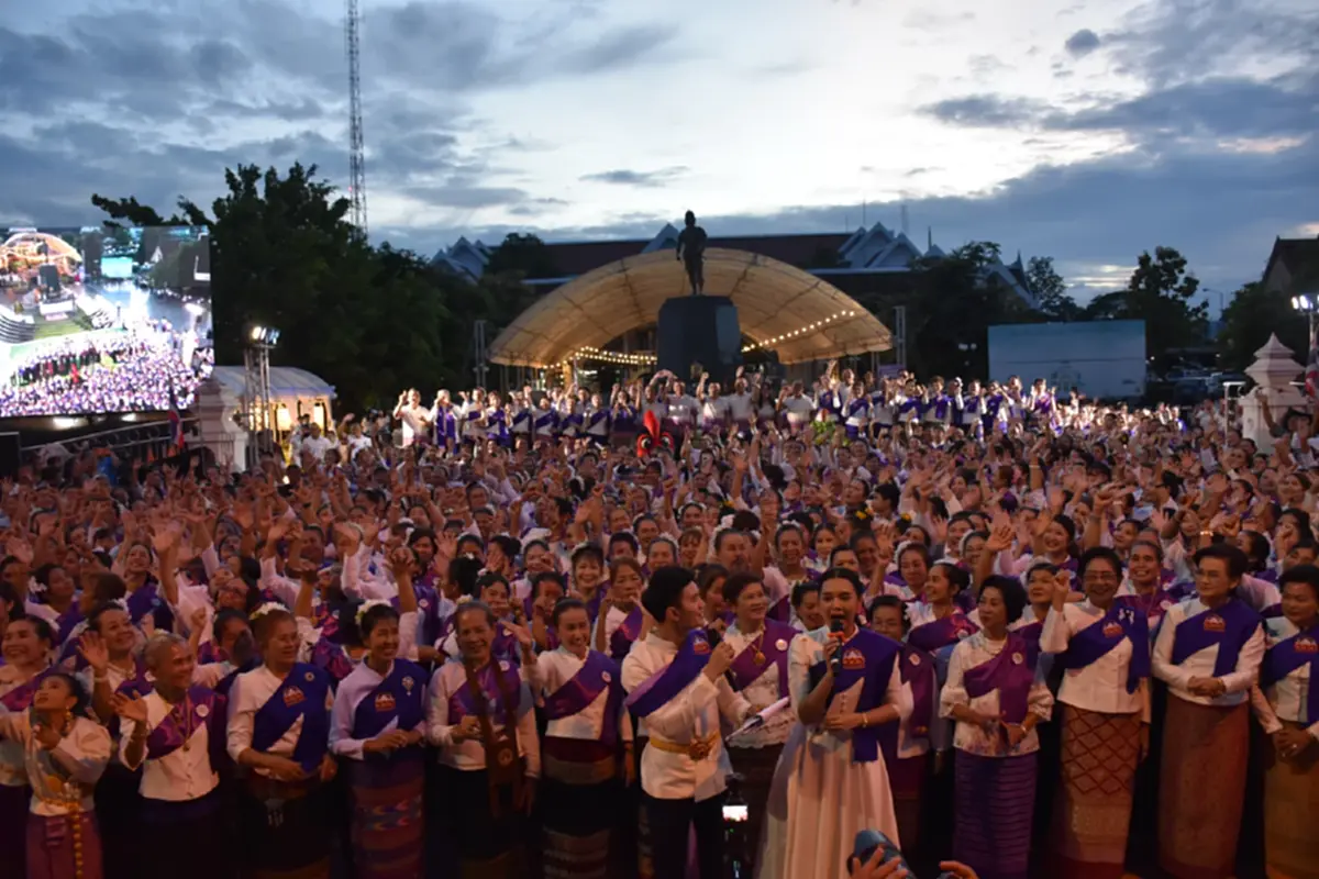 เลขบวงสรวงใหญ่ 111 ปี เมืองอุตรดิตถ์ หน้าอนุสาวรีย์พระยาพิชัยดาบหัก
