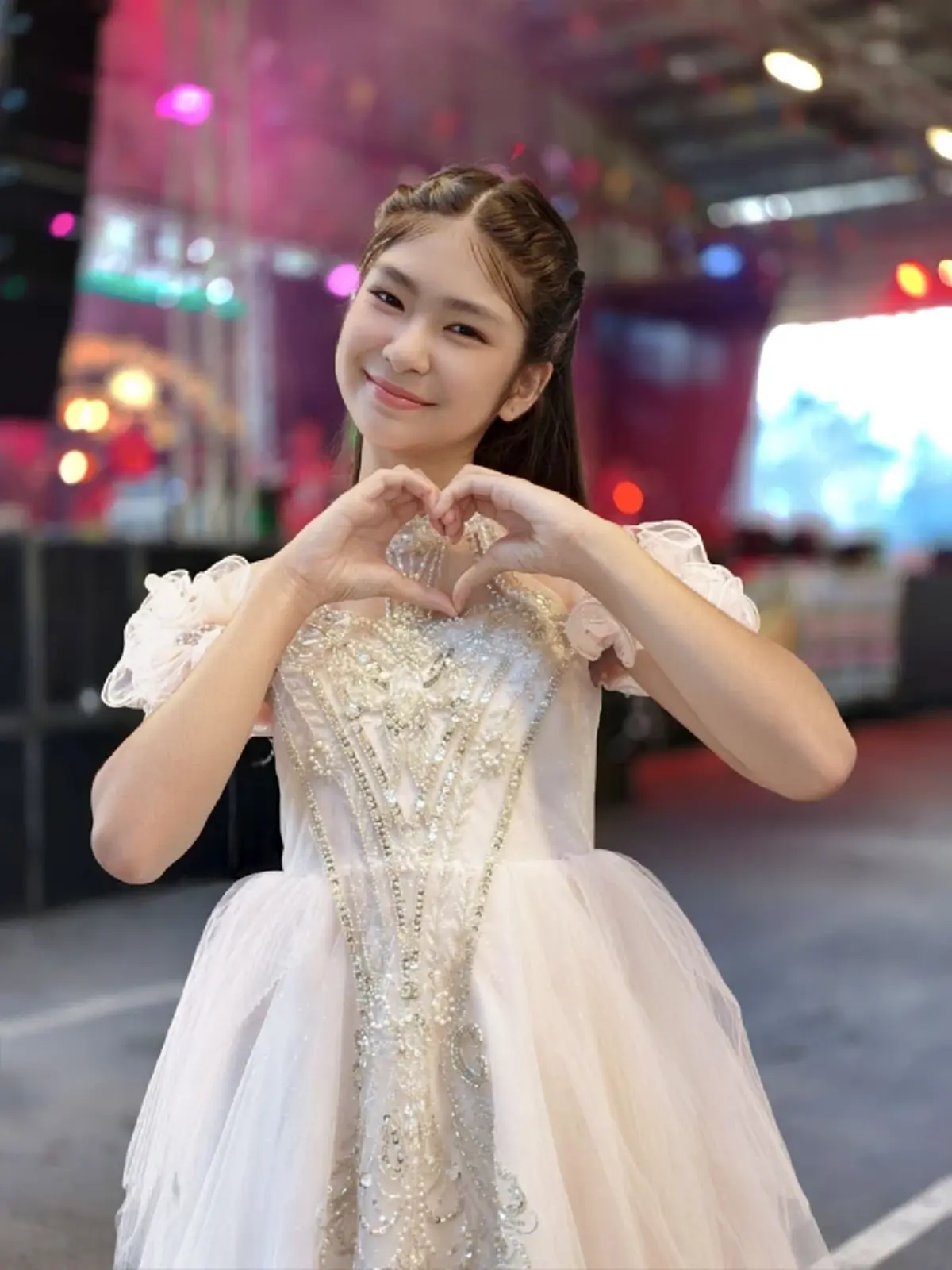 ลูกสาว "ทศพล หิมพานต์" ทุ่มเงินเก็บ สร้างบ้านหลังใหม่ให้ยายทวด