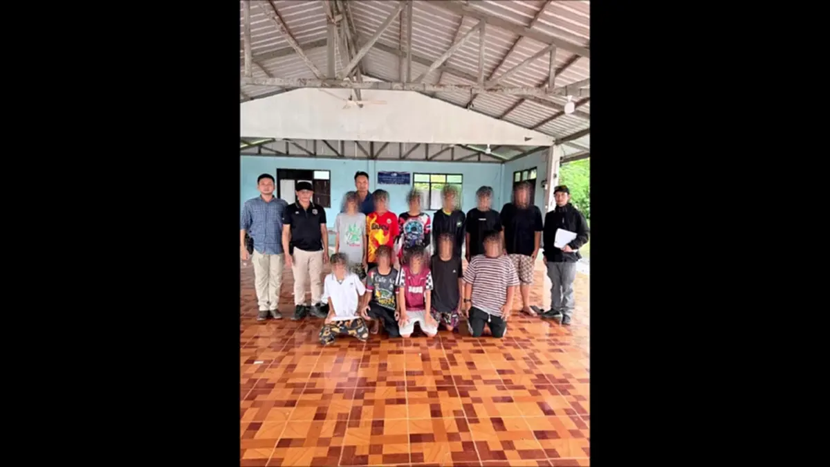 เยาวชน 13-15 ปี ไล่ยิงแย่งสาว! ลุง 63 โดนลูกหลงถากคอเฉียดตาย
