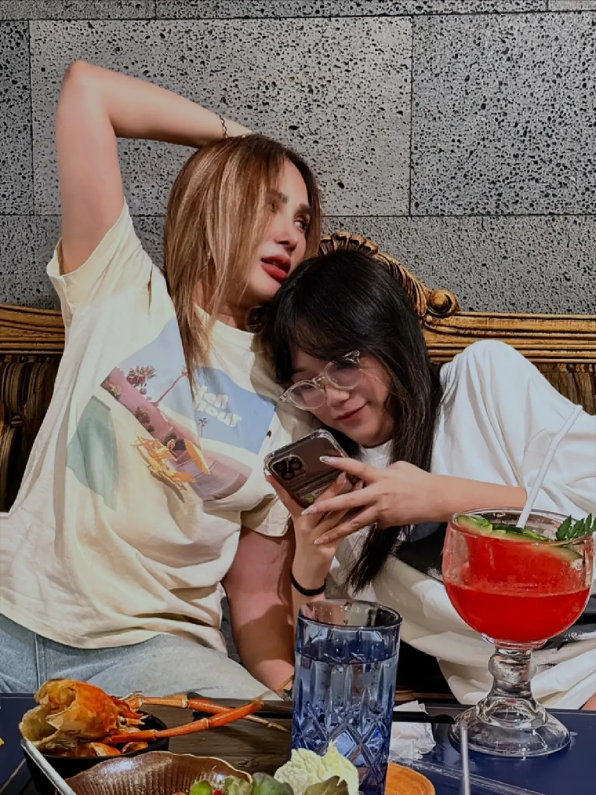  เปิดภาพล่าสุด "หลิว มนัสวีร์" อดีตดาราดังยุค 90 ในวัย 51 ปี