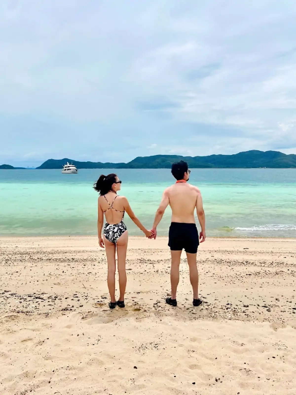  "ดิว อริสรา" สวมชุดไทย เผยภาพหวานคู่แฟนหนุ่ม  แฟนๆ แห่ลุ้นข่าวดี