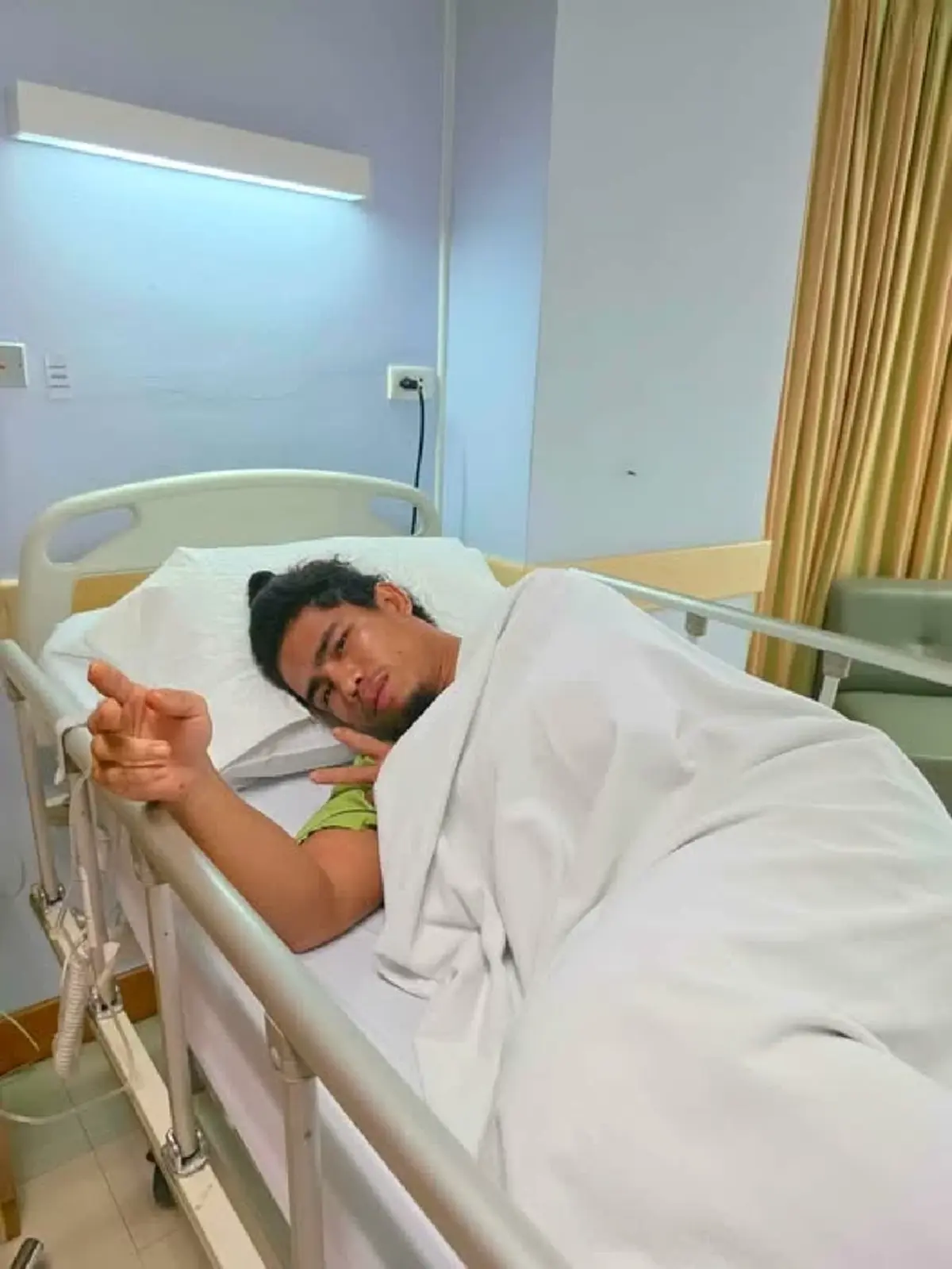 อาการล่าสุด "นักมวยดัง" หลังถูกรถเฉี่ยว ผล CT Scan ออกแล้ว