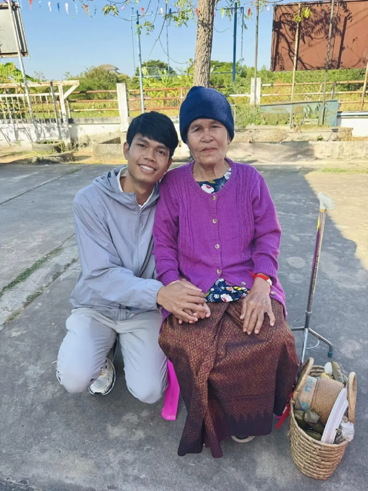 พี่ชาย ฮลุน แจงแล้ว ข่าวผู้ใหญ่ใจดียื่นมือสร้างบ้านให้จนสำเร็จ