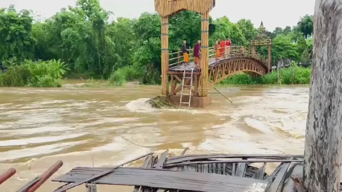 วิกฤตสะพานซูตองเป้! น้ำป่าซัดทำสะพานทรุดขาดเพิ่มรวม 12 เมตร