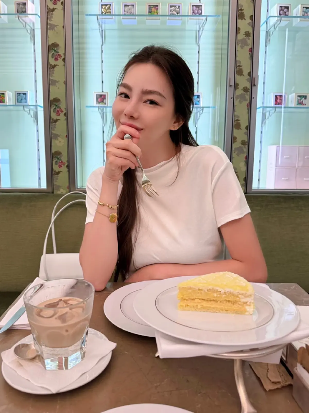 สดใสอีกครั้ง  ดิว อริสรา หย่อนรูปสุดหวาน  ตอกย้ำความรักครั้งใหม่