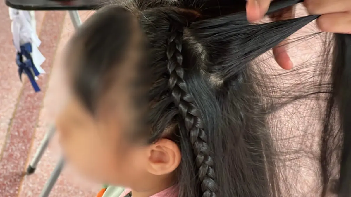 ชื่นชม! สาวอัยการอ่างทอง ถักเปียนักเรียน 20 บาทก่อนทำงาน