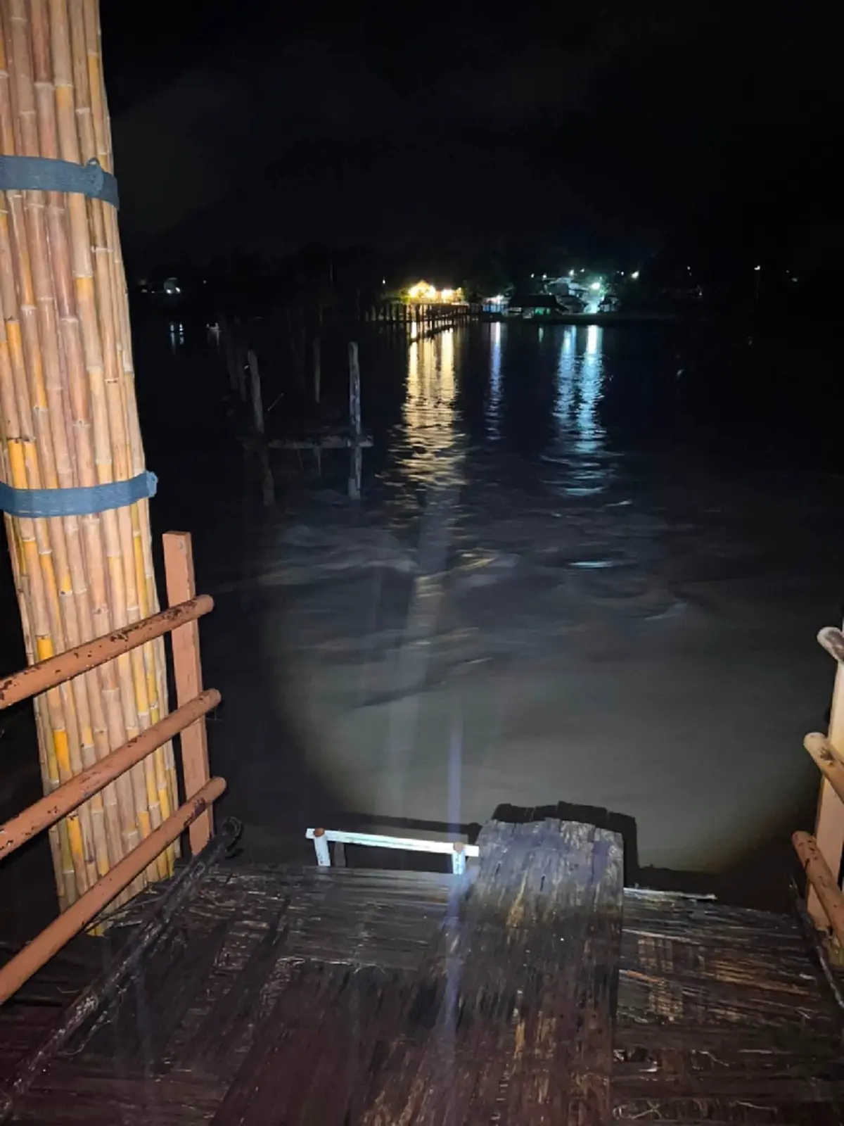 วิกฤตสะพานซูตองเป้! น้ำป่าซัดทำสะพานทรุดขาดเพิ่มรวม 12 เมตร