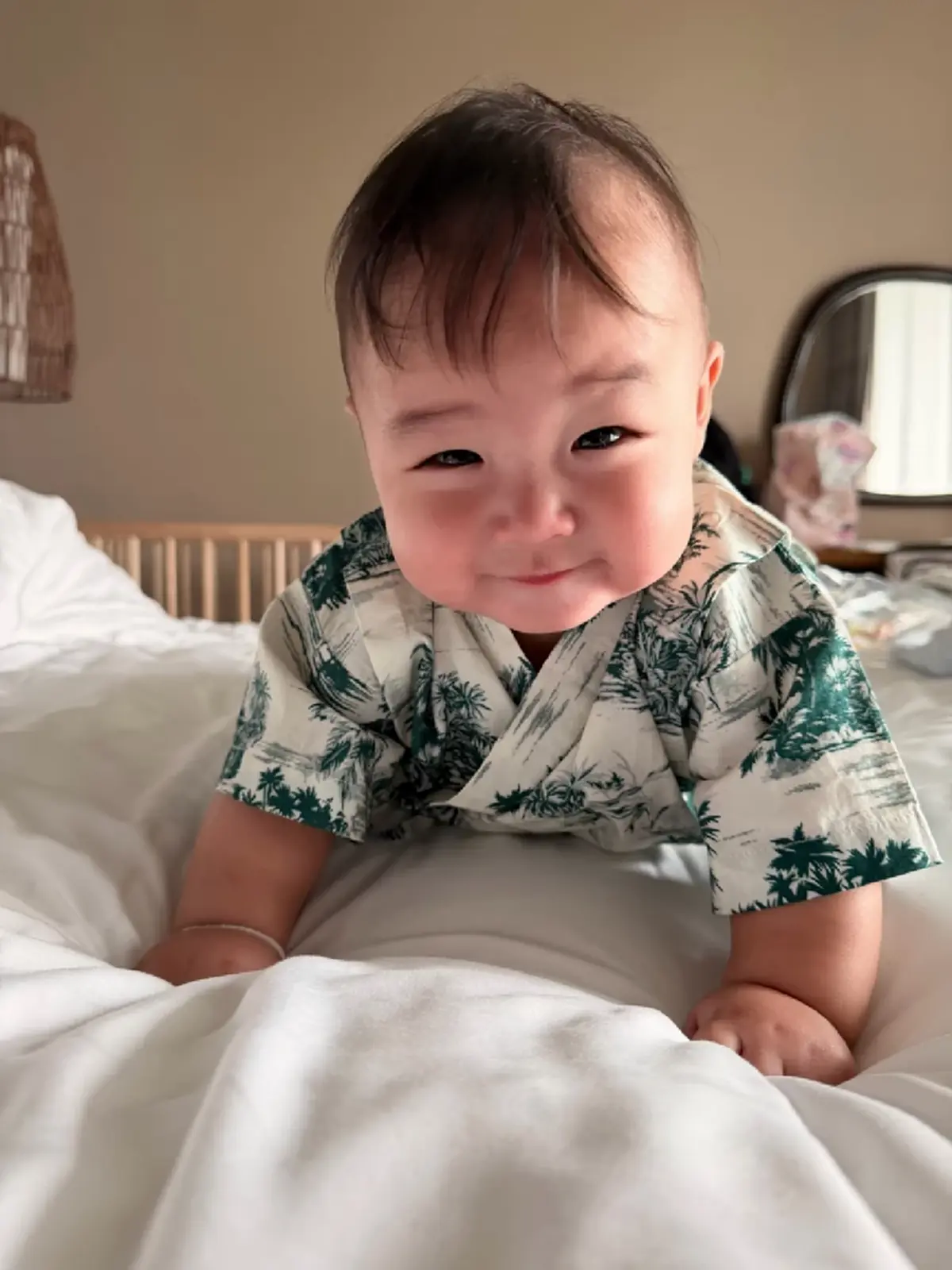 ใจฟูมาก   ลูกชาย "อนันดา" เสิร์ฟรอยยิ้มสดใส แก้มกลมชวนฟัด