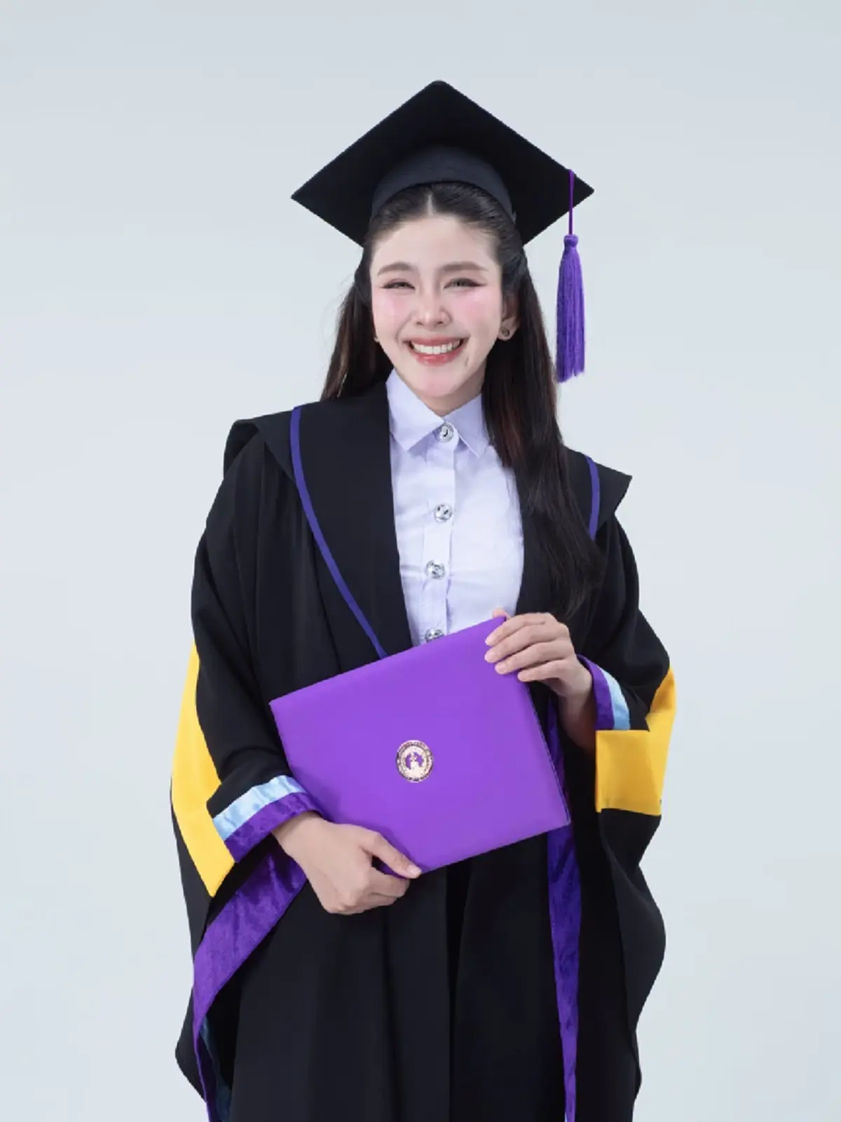 สวย ครบ เครื่อง  หนูนา หนึ่งธิดา คว้าปริญญาโท ม.ธุรกิจบัณฑิตย์