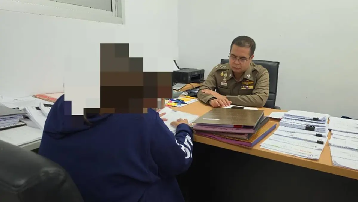 สุดทน! เจ้าของร้านรถเช่าหนีมานอนโรงพัก หลังถูกทวงหนี้ไม่เลิก