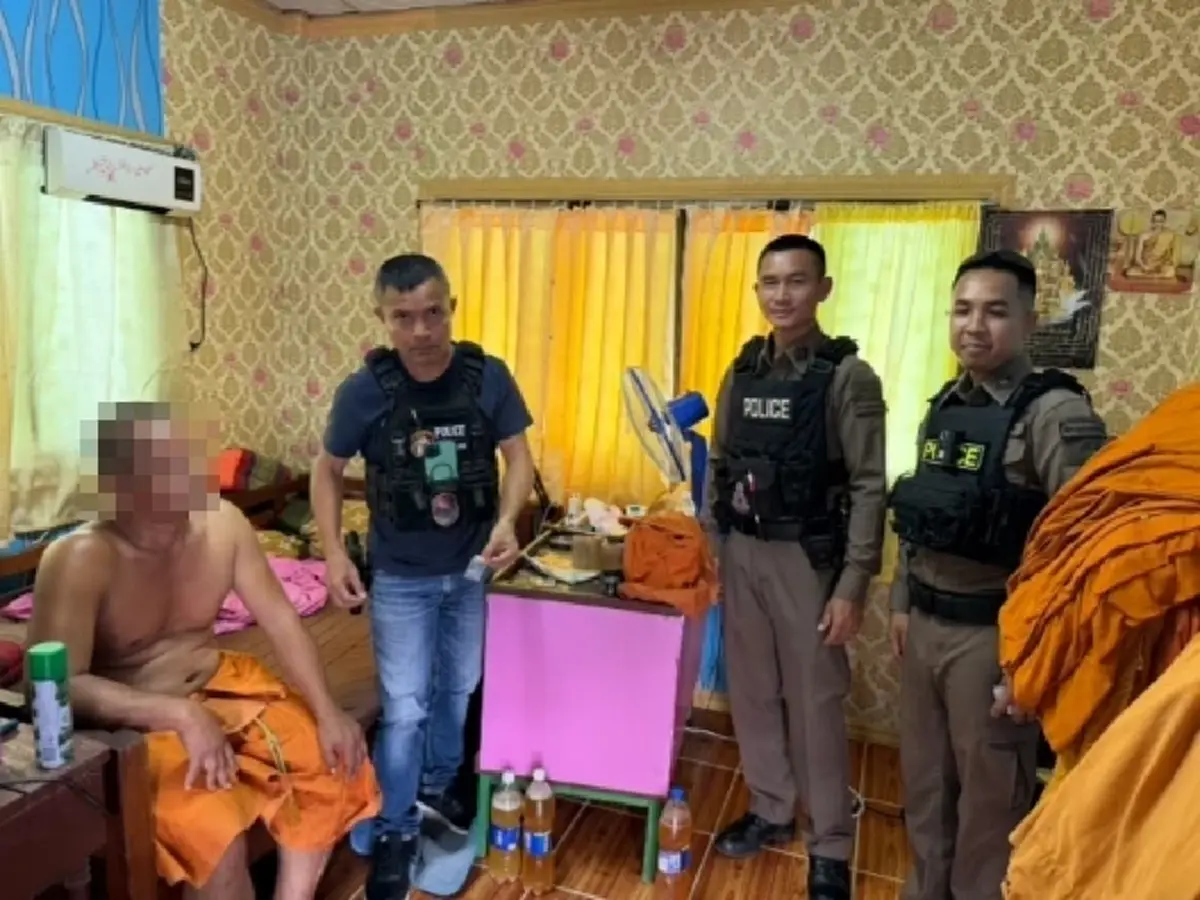 โป๊ะแตก! เจ้าอาวาสปากแข็ง "ตรวจยังไงก็ไม่เจอ" สุดท้ายฉี่ม่วง