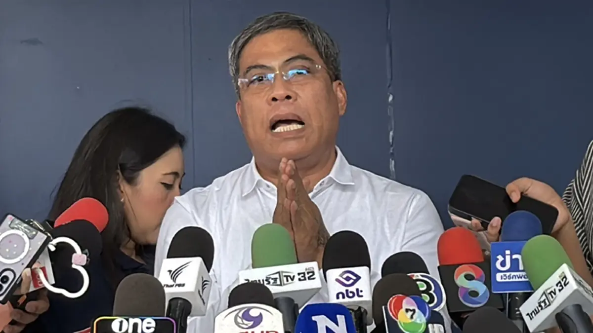 ป๋อง สุพรรณ เซียนพระชื่อดัง เดินทางเข้าให้ปากคำกับพนักงานสอบสวน