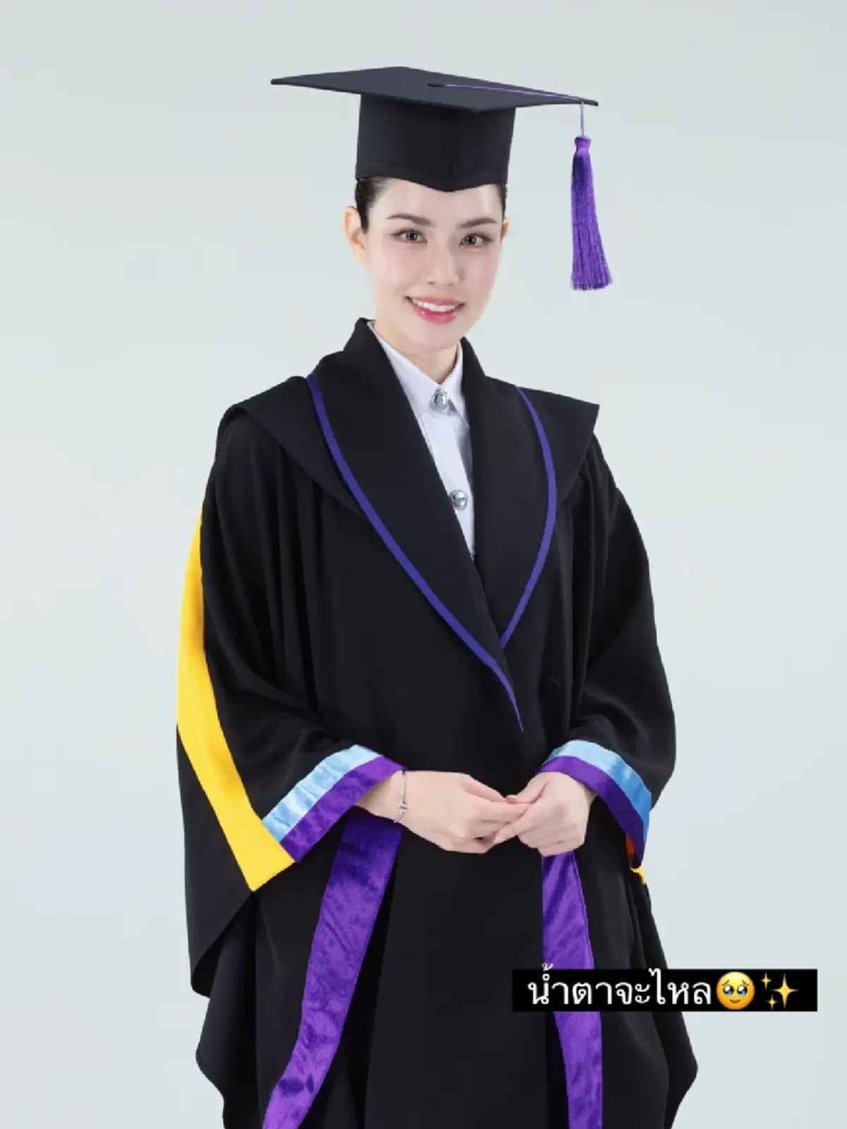 สวยเก่งครบสูตร  "เกรซ กาญจน์เกล้า" คว้าปริญญาโท  ม.ธุรกิจบัณฑิตย์