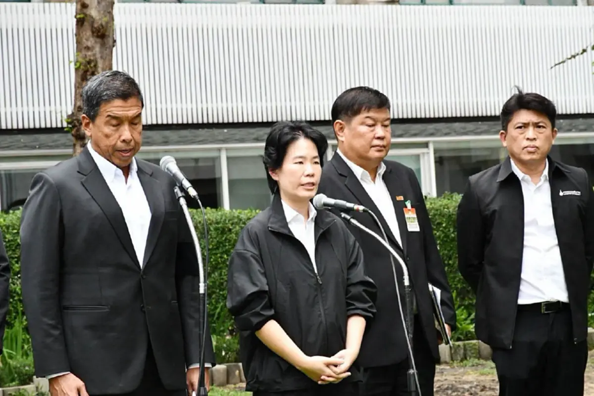 ถึงว่าชาวบ้านบ่นกลิ่นฉุน โครงการย่านพระราม 9 ลอบซุกน้ำมัน 2 แสนลิตร