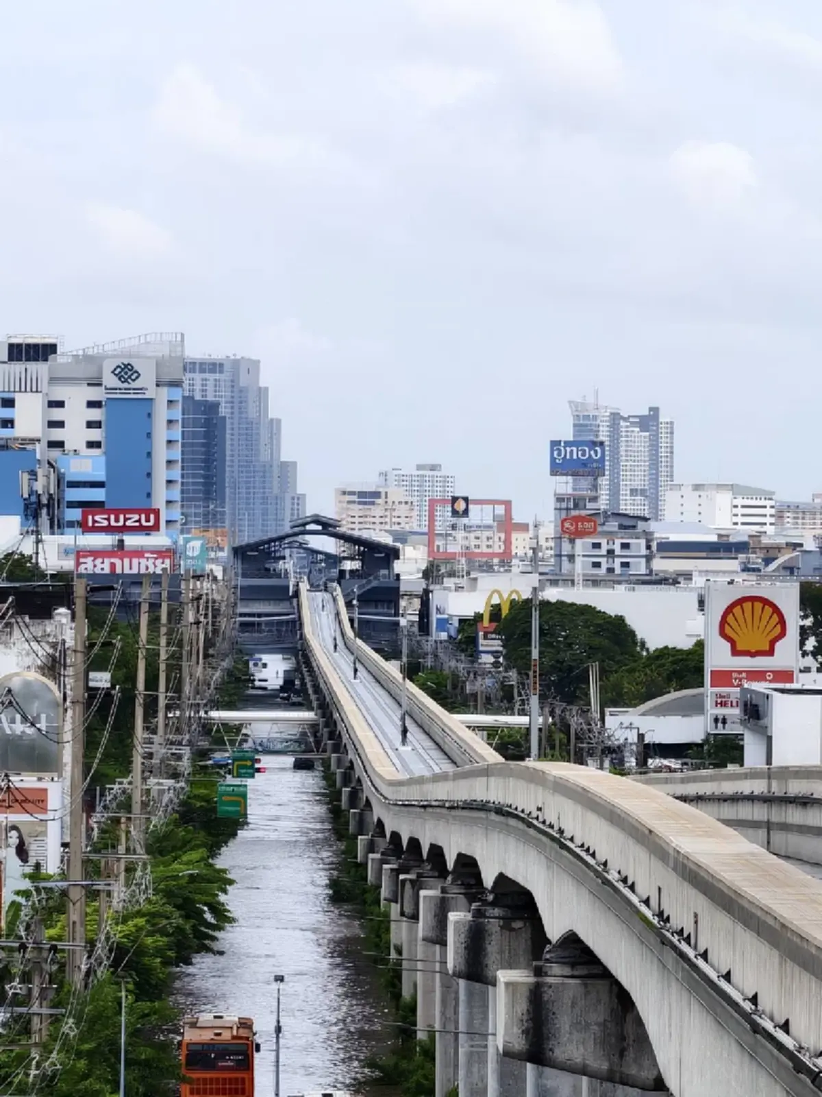 รัฐบาลเคาะ ทุ่มงบกลาง 4,000 ล้าน เยียวยาน้ำท่วมทั่วประเทศ