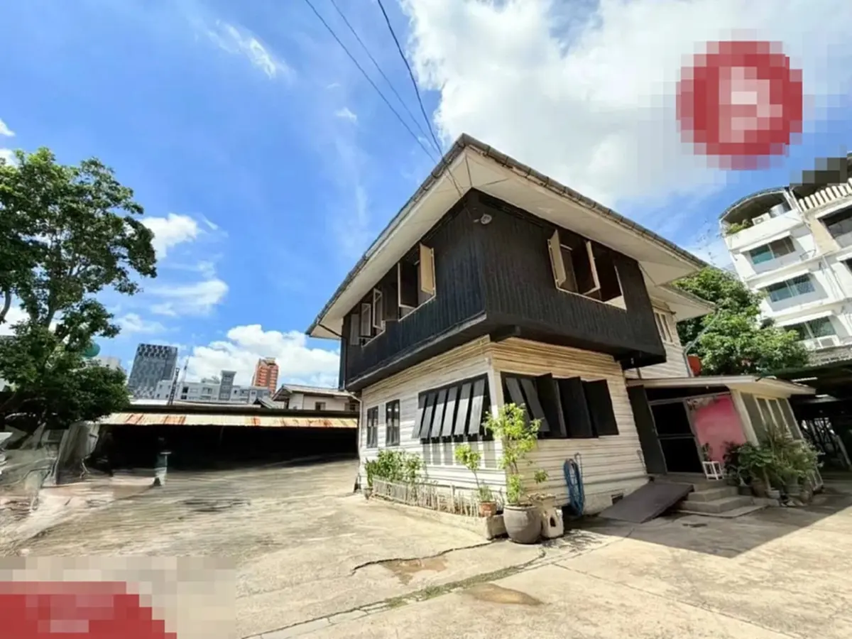 ฮือฮา ประกาศขายบ้าน 220 ล้าน รู้เจ้าของเก่าเป็นใครยิ่งตกใจ
