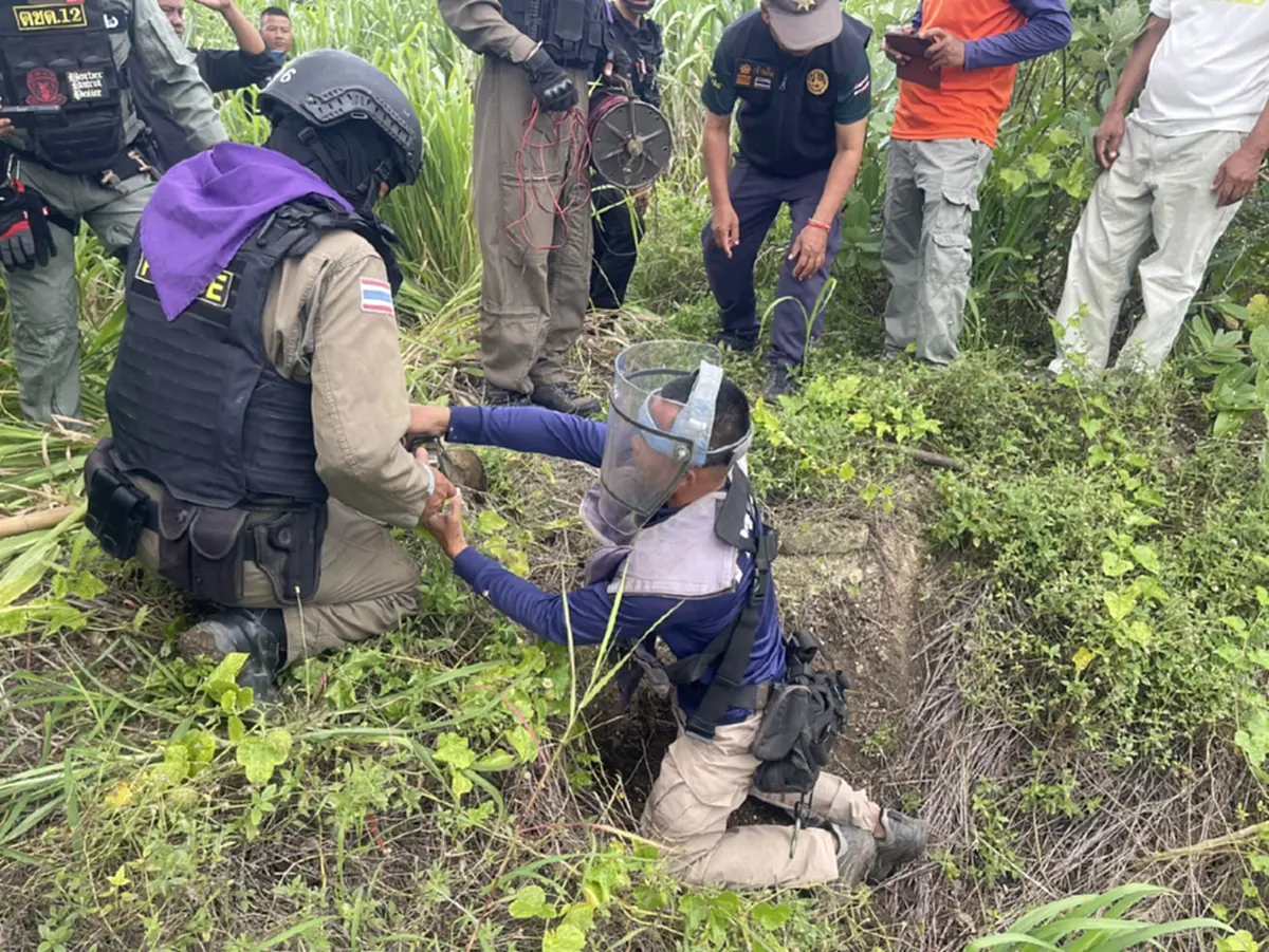 พบลูก ค.81 มม. ในวัดชายแดนสระแก้ว! EOD เก็บกู้ทำลายปลอดภัย