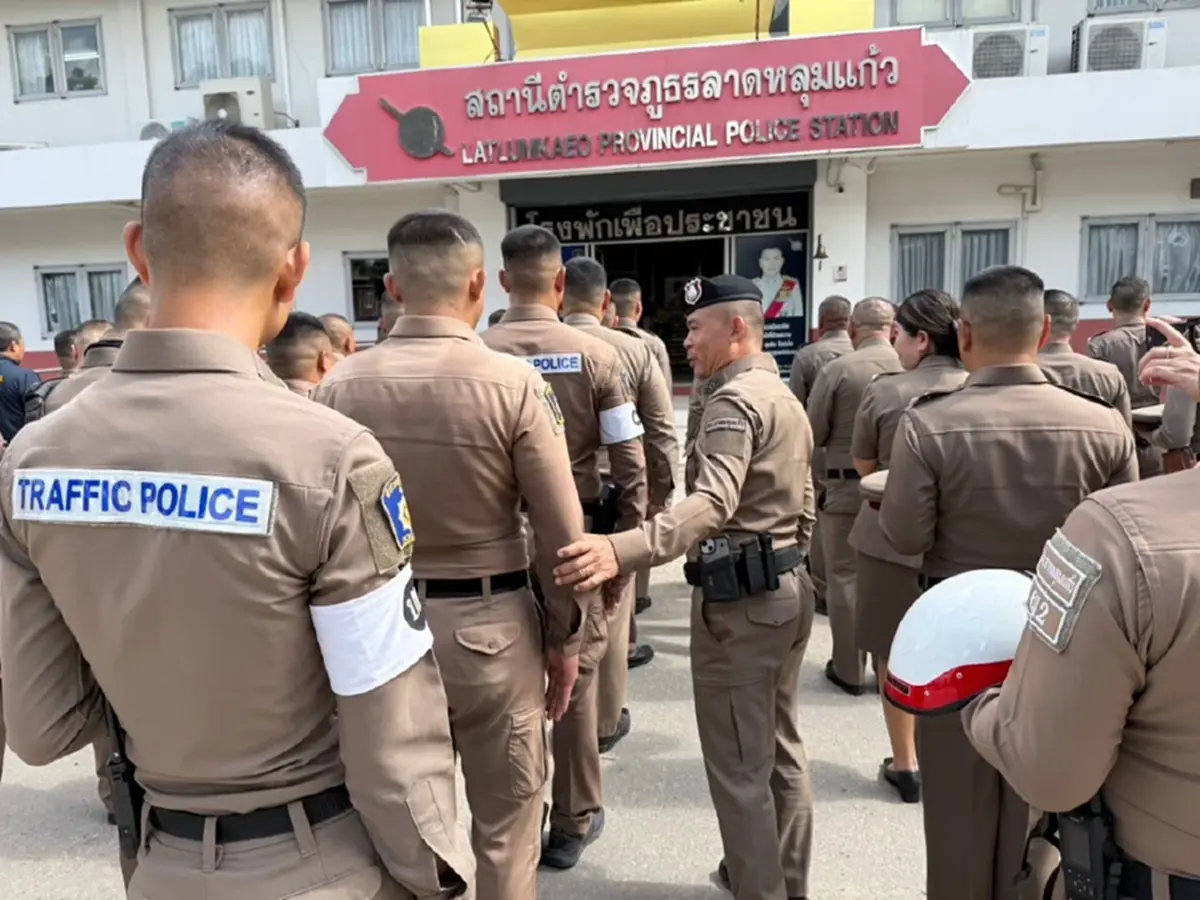 คดีพลิก? เปิดวงจรปิด หลังพลเมืองดีพาหญิงไปส่งโรงพัก แต่ตร.หลับ