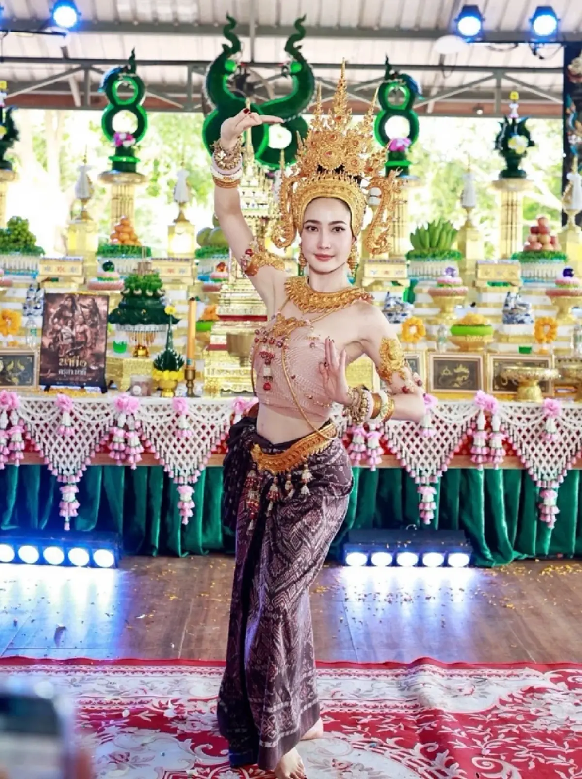 งดงามอ่อนช้อย แต้ว ณฐพร ร่วมพิธีรำบวงสรวงคำชะโนด  ต้อนรับ นาคี 3