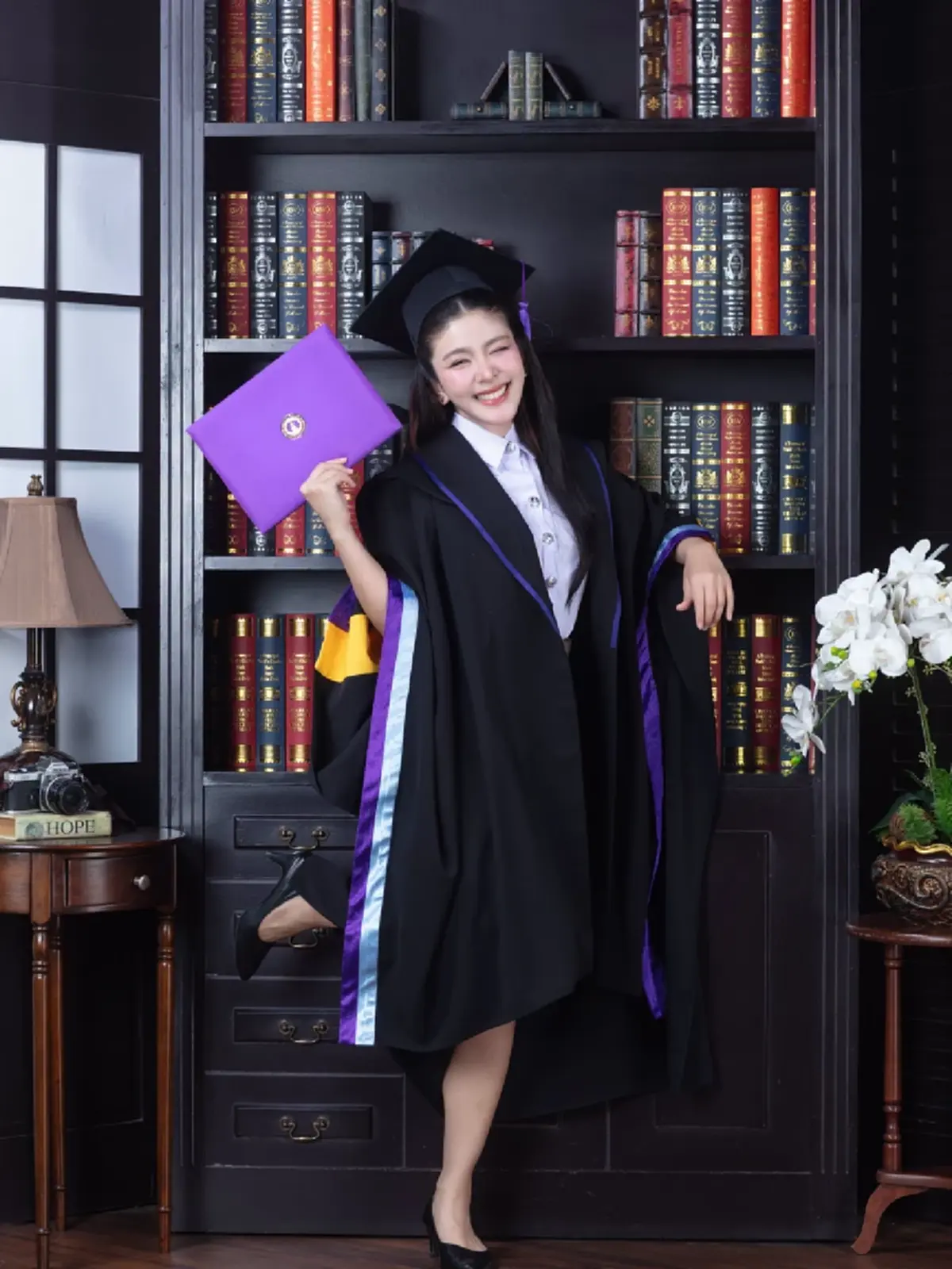 สวย ครบ เครื่อง  หนูนา หนึ่งธิดา คว้าปริญญาโท ม.ธุรกิจบัณฑิตย์