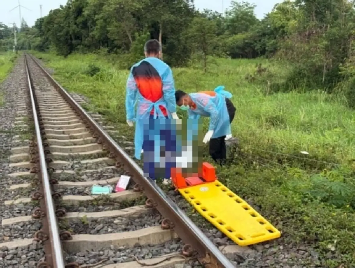 สลดริมทางรถไฟ พบร่างชายนิรนาม คาดพลัดตกจากขบวนรถหรือถูกทำร้าย