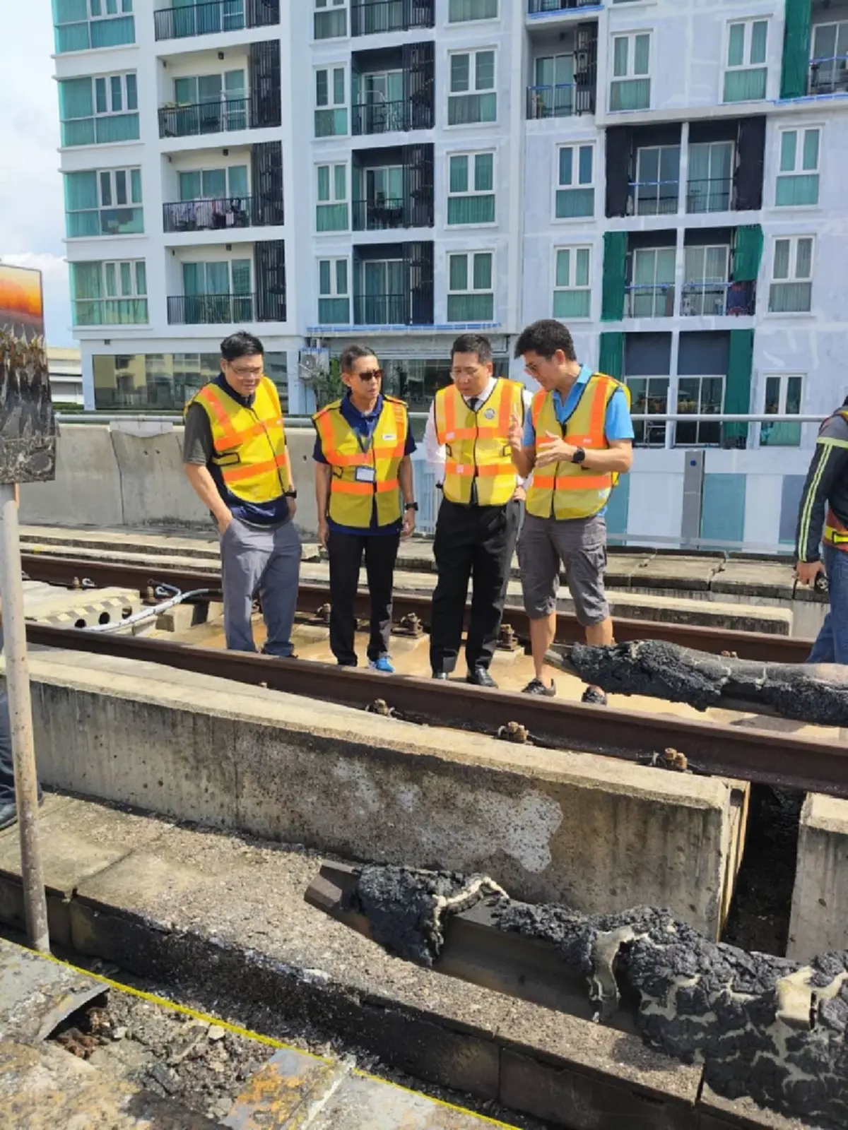 เปิดสาเหตุเบื้องต้น ไฟไหม้รางรถไฟฟ้า MRT เตาปูน เผยสภาพล่าสุด