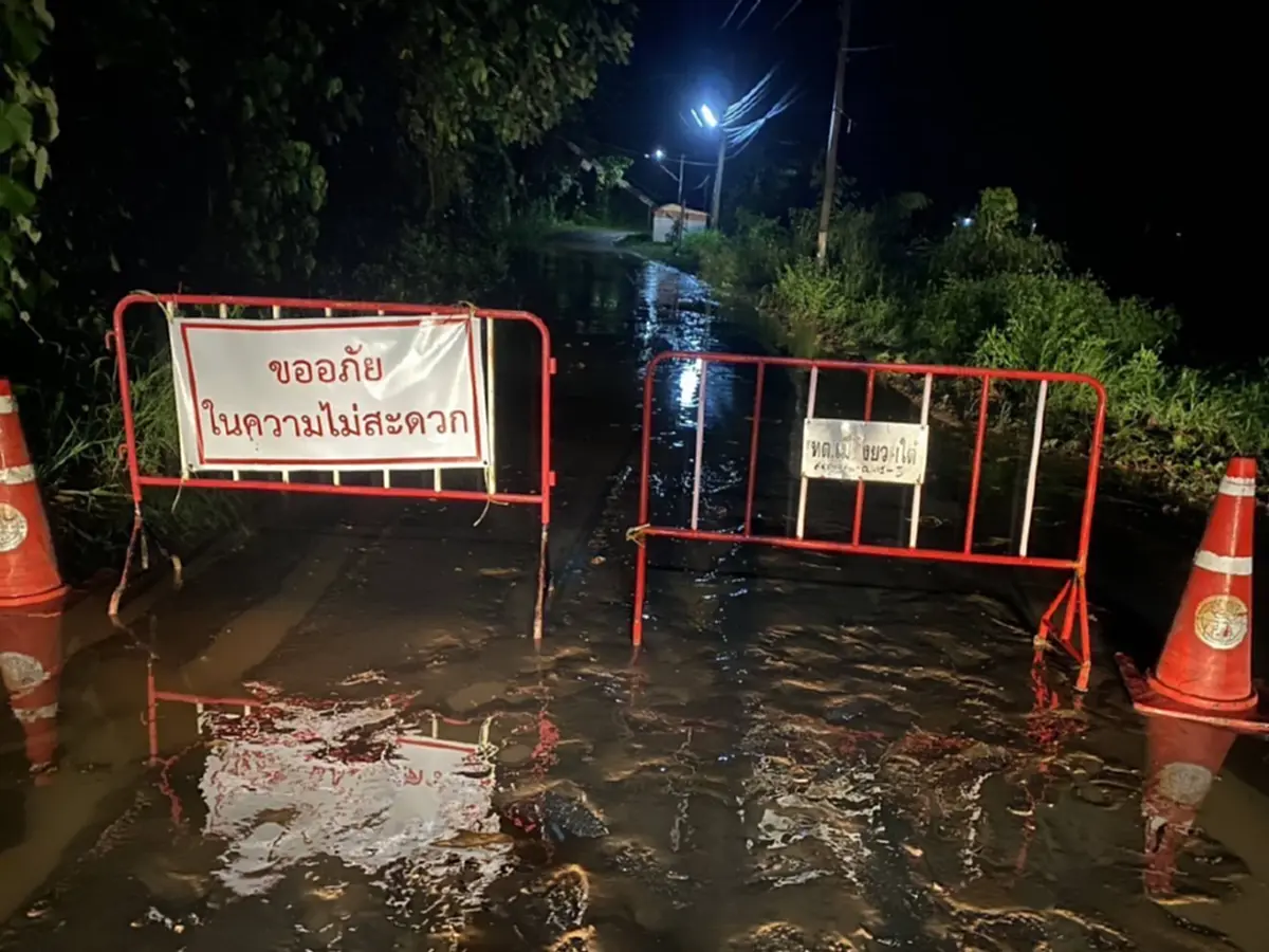 แม่สะเรียงอ่วม! ดินสไลด์ทับทางขาด เหมืองฝายพัง เร่งช่วยด่วน