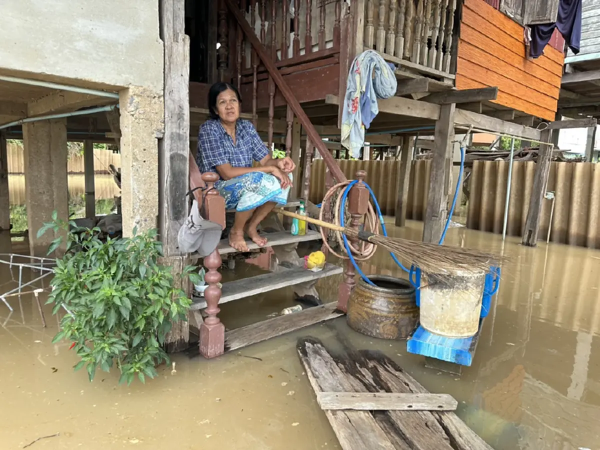 น้ำเจ้าพระยา ท่วมชุมชนวัดจุฬามณีสูง 1 เมตร ชาวบ้านตั้งตัวไม่ทัน
