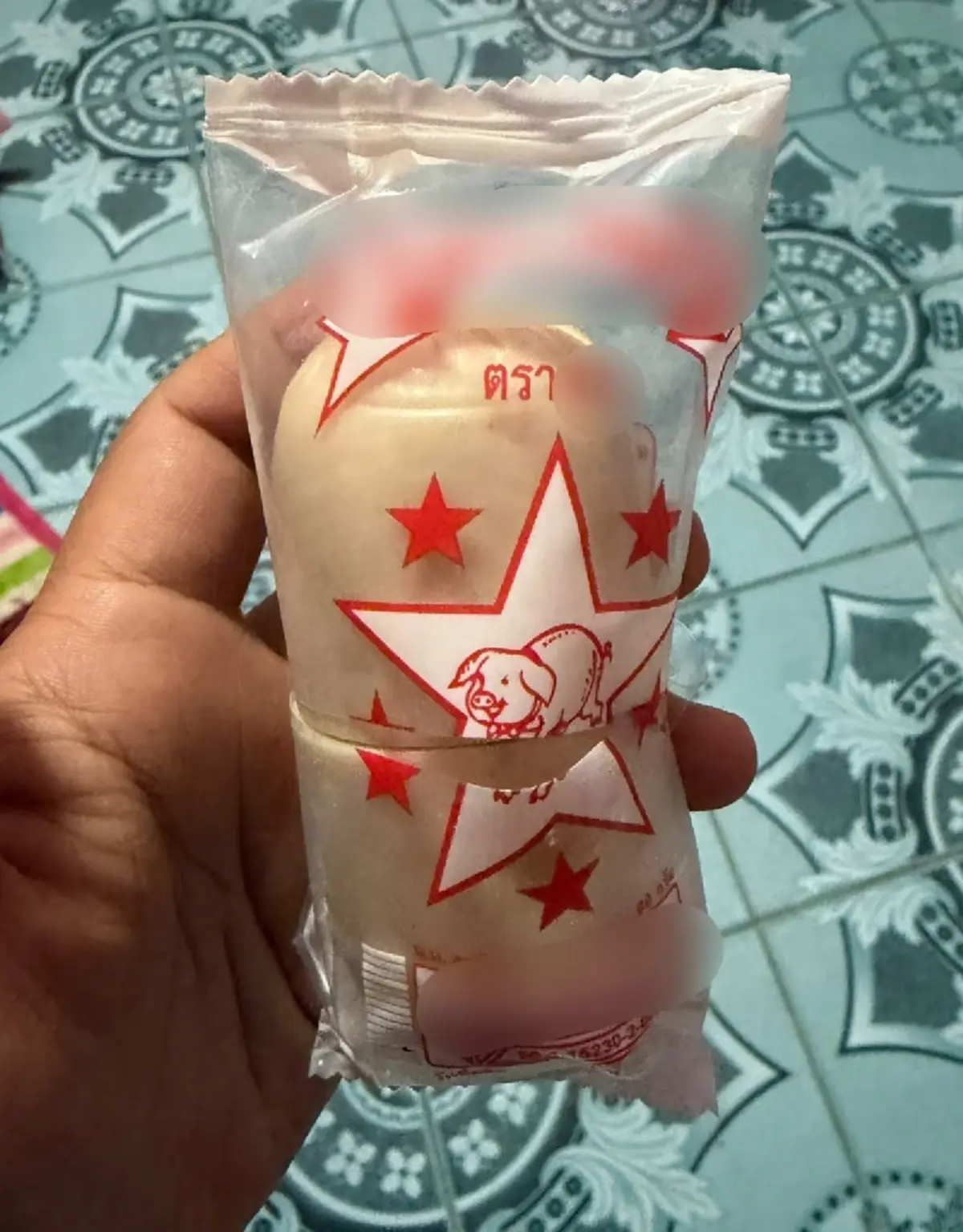 อวสานมื้ออร่อย สาวผ่าหมูยอเจอของแถมประหลาด สงสัยเข้าไปยังไง