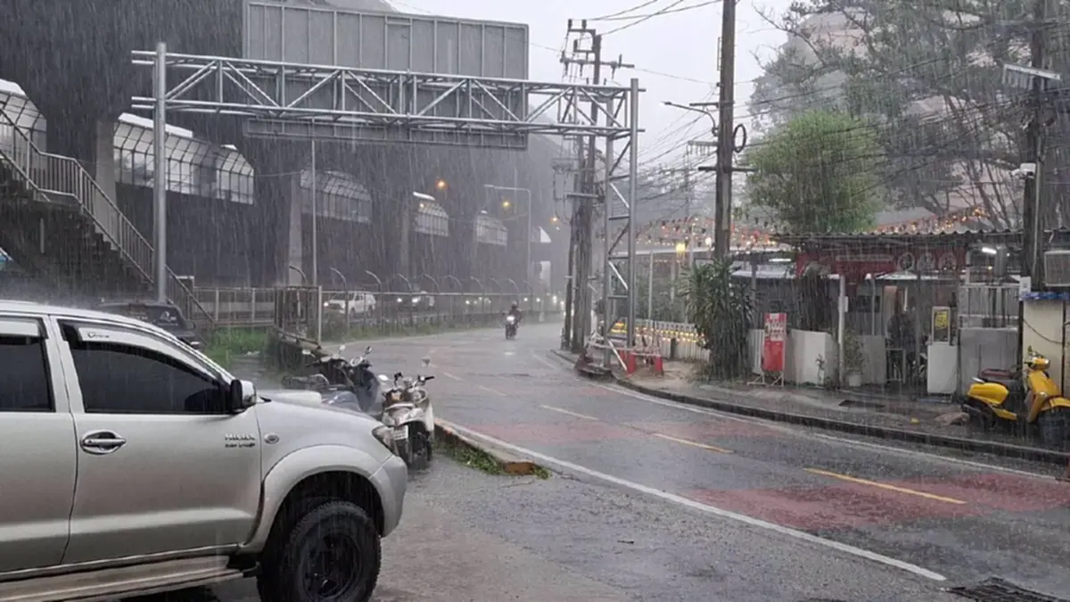 เปิดพิกัด 40 จังหวัดอ่วมวันนี้ ฝนตกหนักมาก ระวังท่วมฉับพลัน