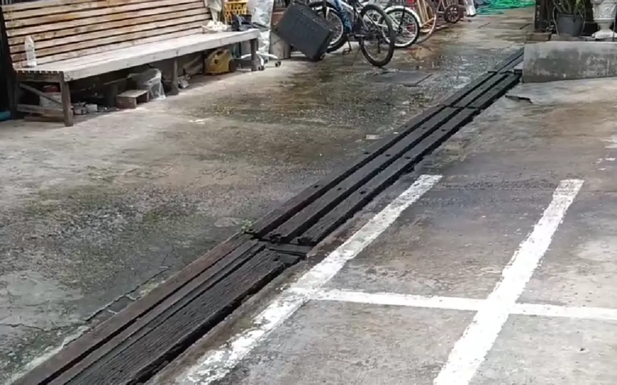 สลดหนัก ยายจับหลาน 3 ขวบ ลงจากตึกชั้น 4 ก่อนตัวเองจะตามลงมาด้วย