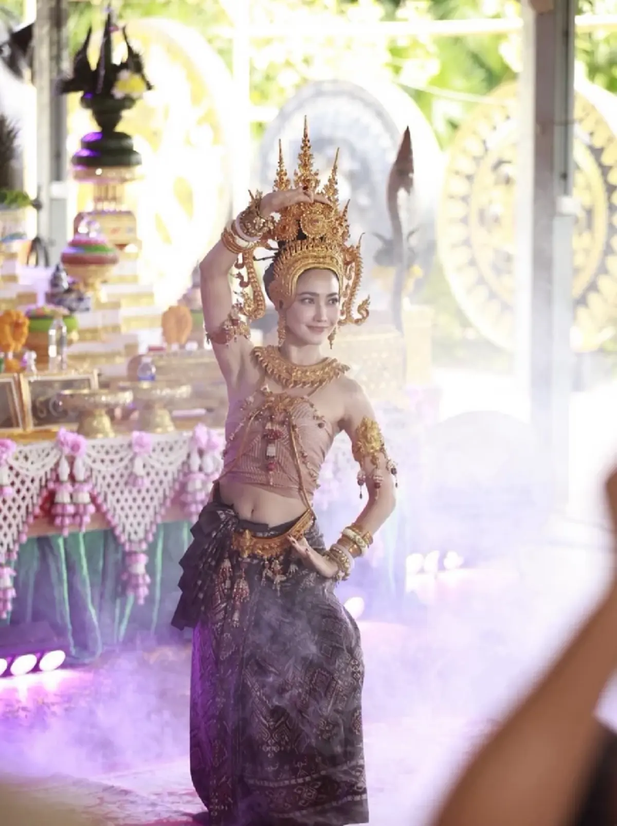 งดงามอ่อนช้อย แต้ว ณฐพร ร่วมพิธีรำบวงสรวงคำชะโนด  ต้อนรับ นาคี 3