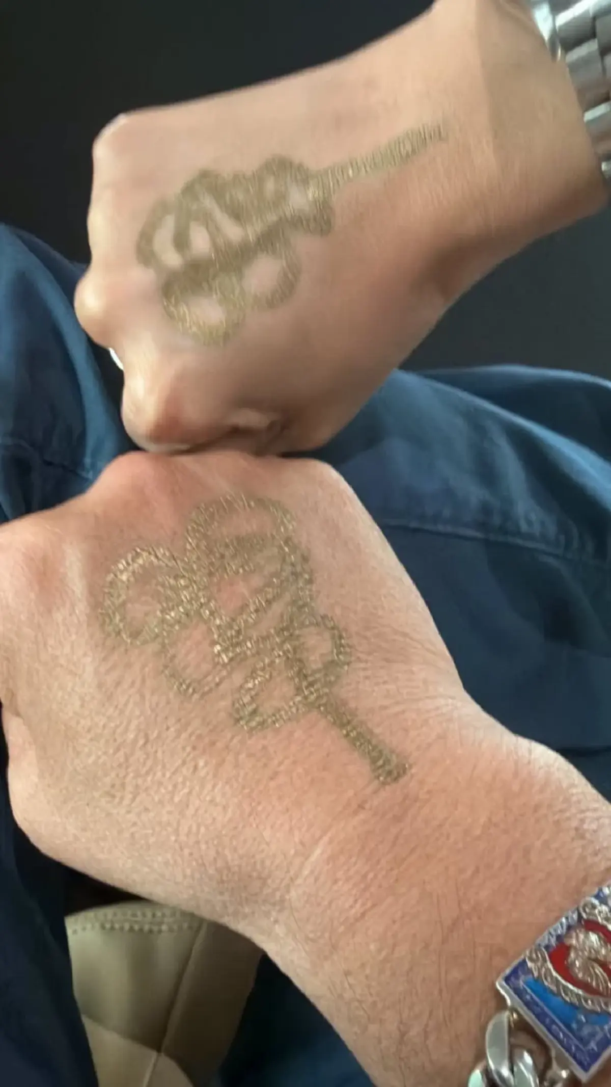 สายมูจับตา "อนุทิน" ลงยันต์ฝ่ามือ "หลวงพ่อสำลี" เสริมสิริมงคล