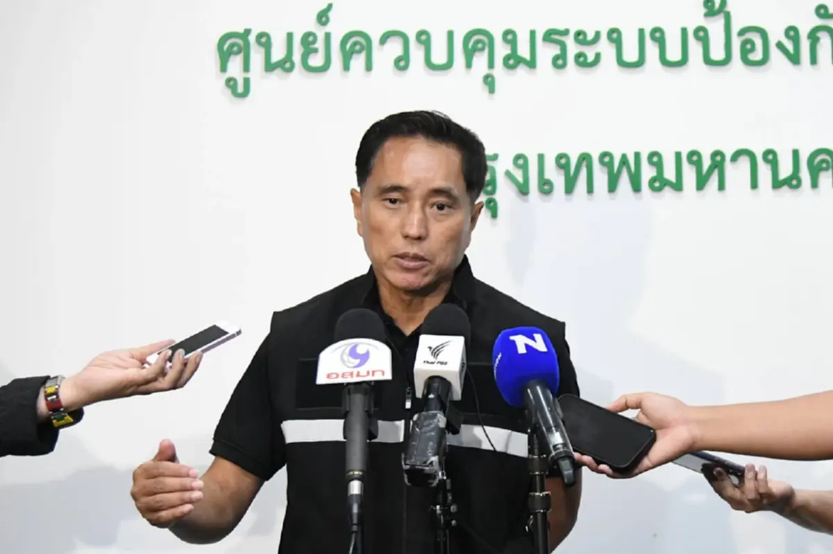 กทม. เร่งเปิดทางน้ำ เคลียร์รถค้างถนน  เร่งดันคลองแสนแสบออกแม่น้ำเจ้าพระยา