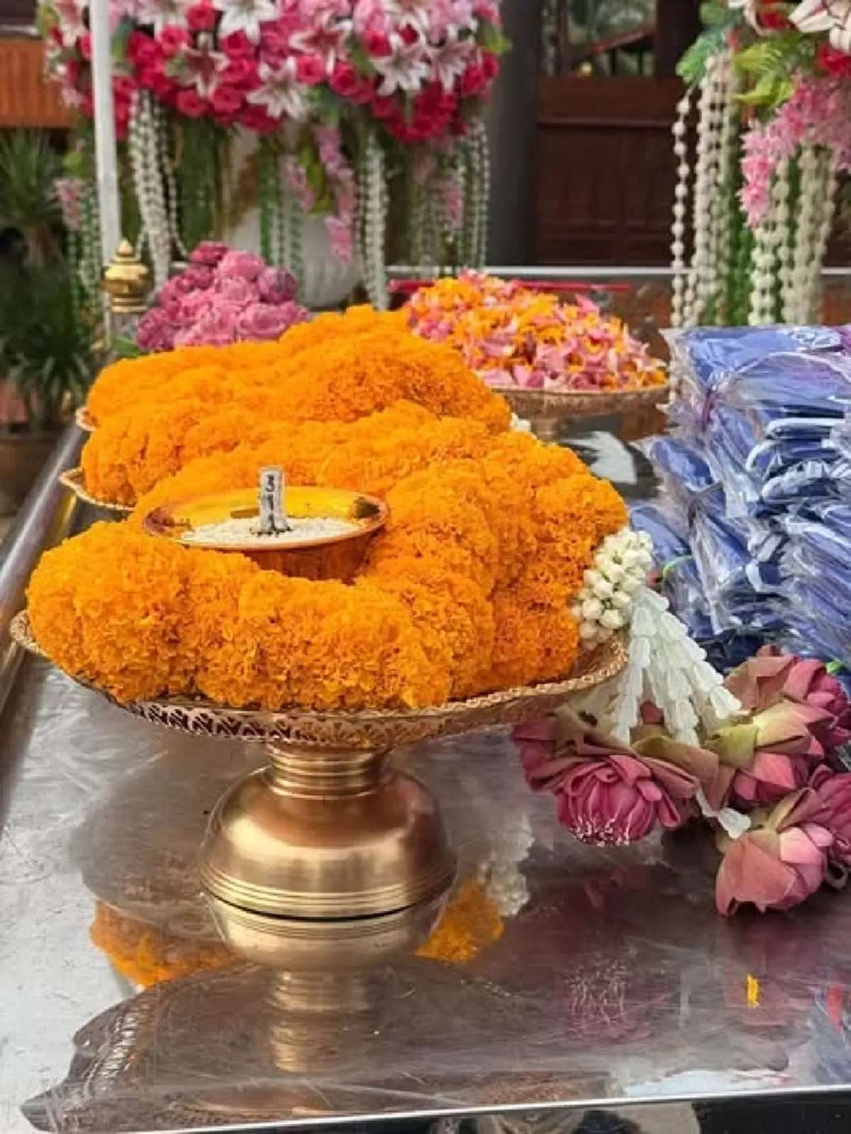 เปิดมหาฤกษ์ พิธีอัญเชิญ "พระนารายณ์ทรงครุฑ" วัดเดิมบาง เสริมอำนาจ บารมี พร้อมเลขมงคล