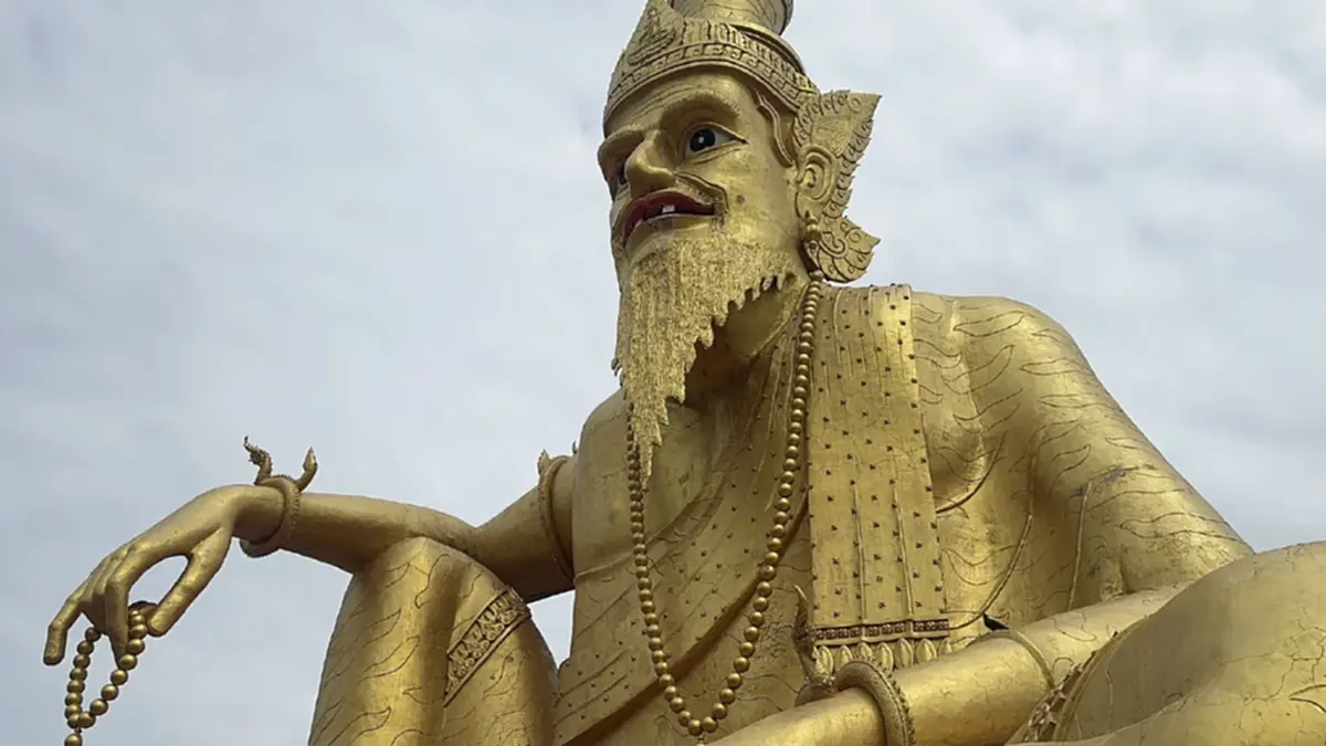 เลขโผล่อ่างน้ำมนต์! คอหวยตาลุกส่องอ่างน้ำมนต์ฤาษีเณร