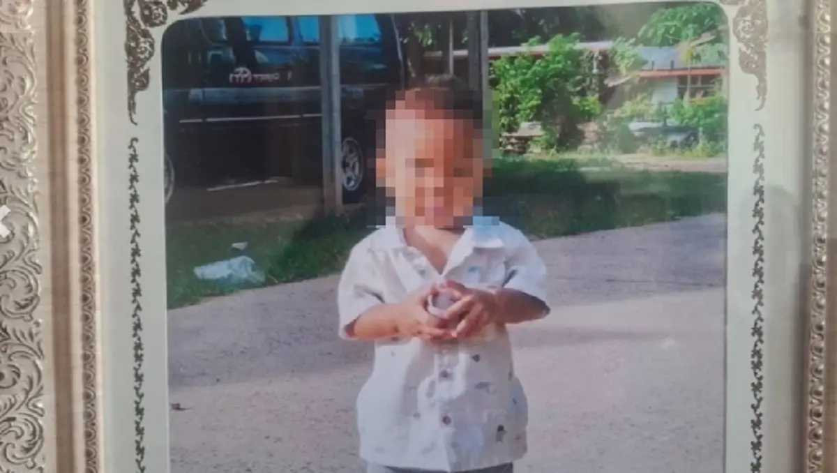 พ่อแม่ช็อก! หนูน้อยวัย 1 ขวบ 6 เดือน เสียชีวิตจากเหตุรถเก็บขยะ