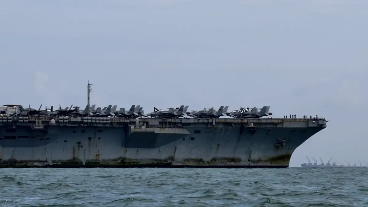 ส่องเลขเรือสหรัฐฯ USS Abraham Lincoln เทียบท่าแหลมฉบัง