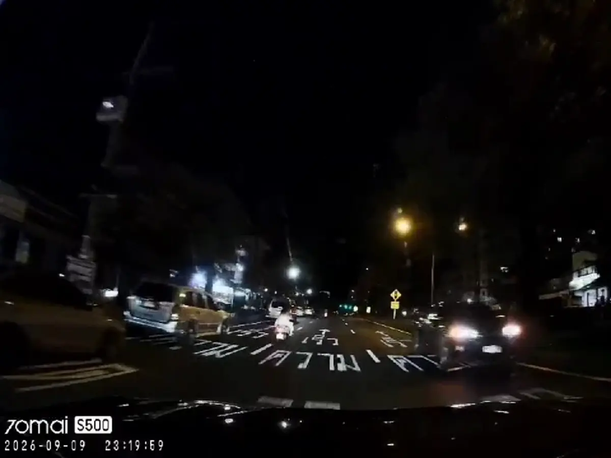 กระบะดำย้อนศรกลางดึกถนนเทพกระษัตรี! โซเชียลจี้ตำรวจล่า