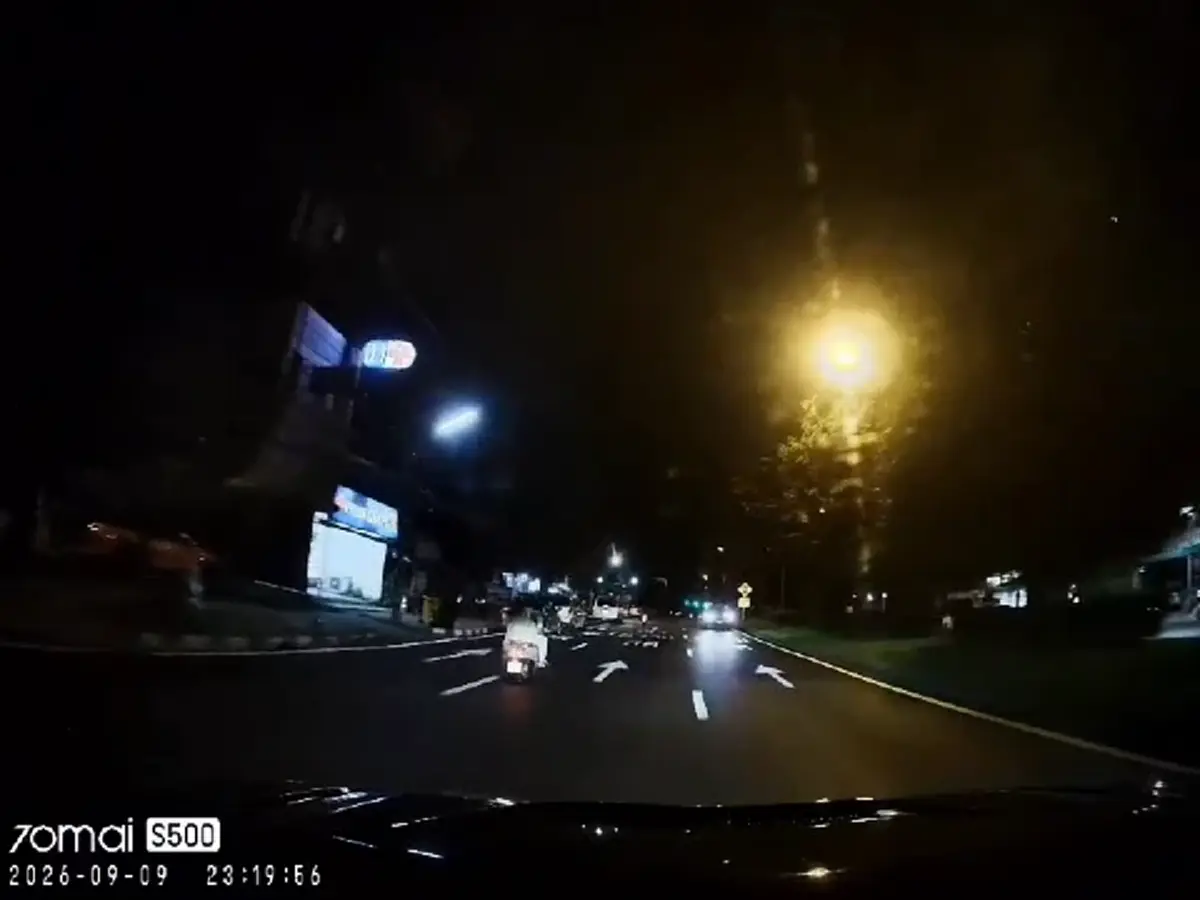 กระบะดำย้อนศรกลางดึกถนนเทพกระษัตรี! โซเชียลจี้ตำรวจล่า