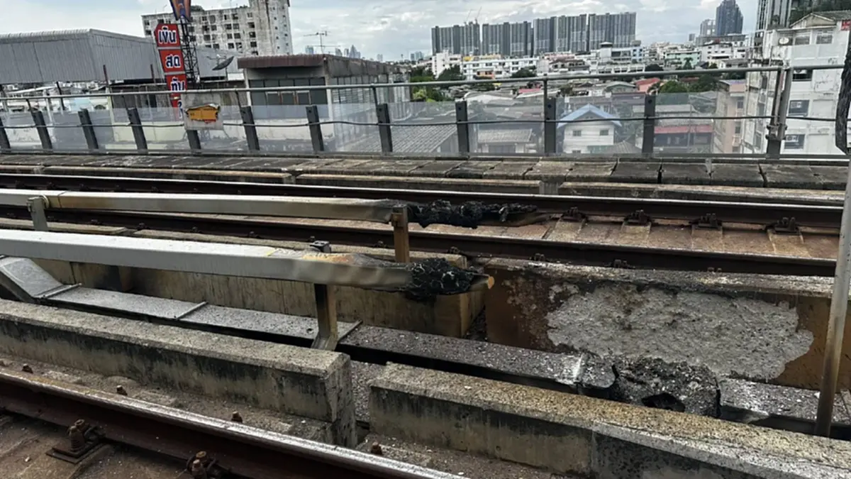 ภาพล่าสุด ไฟไหม้รางรถไฟฟ้า MRT เตาปูน ตรวจสอบแล้วเจอสาเหตุ