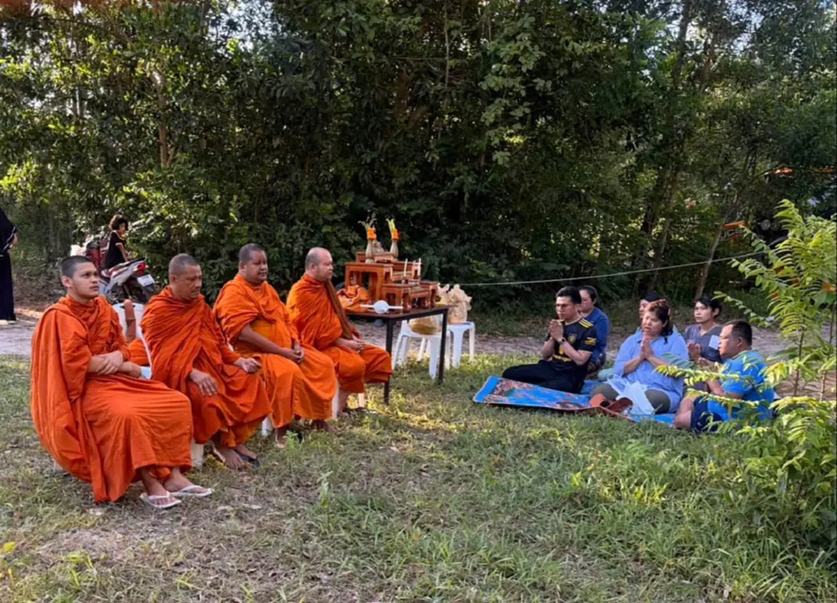 อาลัย "พังบัวสวรรค์" ช้างติดเตียงนานกว่า 8 ปี สิ้นใจแล้ว