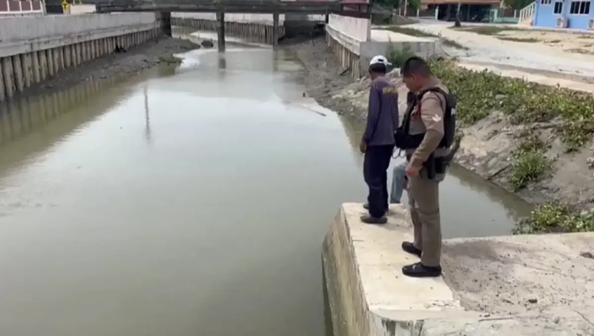 ลุงหว่านแหหาปลา ตกใจ เจอพระพุทธรูปทองเหลืองใต้น้ำ แถมใต้ฐานมีเลข