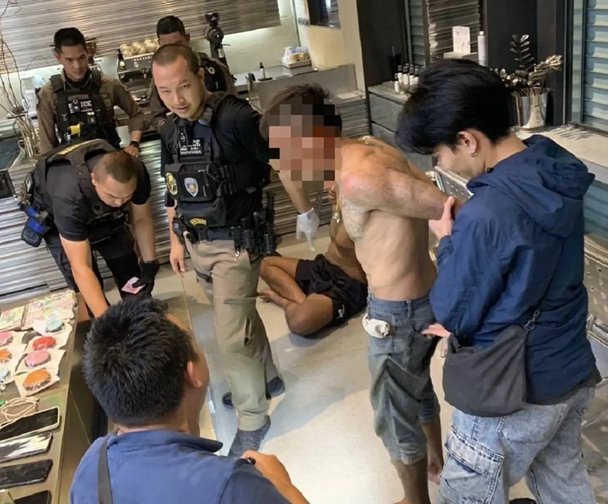 รวบ 2 ตัวแสบแอบงัดธนาคารดังย่านเจริญกรุง ของกลางเพียบหนีไม่รอด!