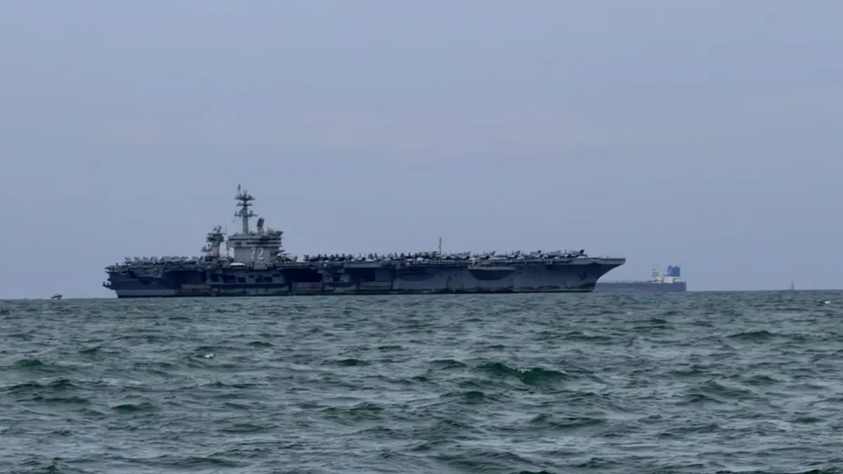 ส่องเลขเรือสหรัฐฯ USS Abraham Lincoln เทียบท่าแหลมฉบัง