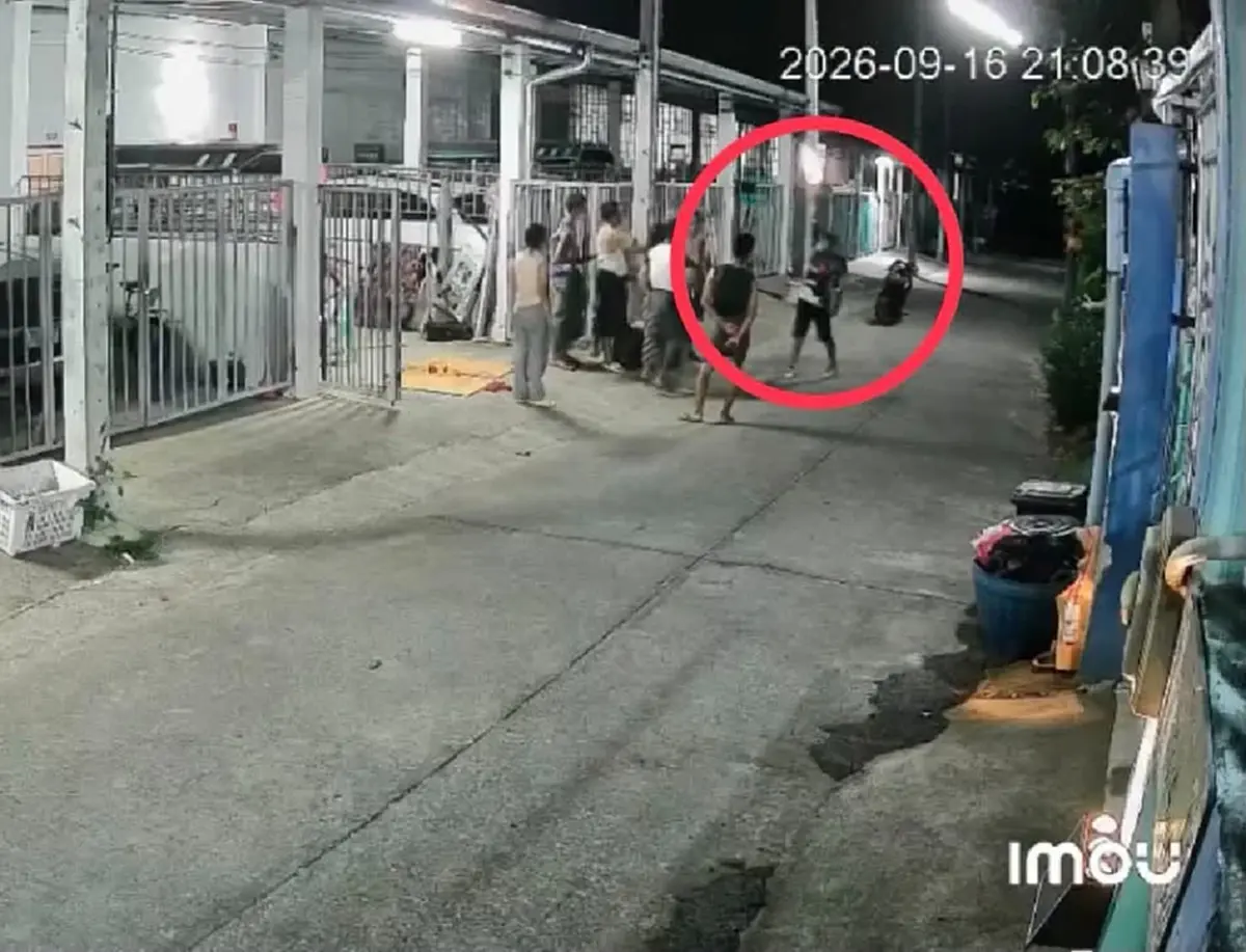 ไม่พอใจถูกมองหน้า! หนุ่มวัย 46 เดือด ควงอาวุธตามขู่ผัวเมียนมา