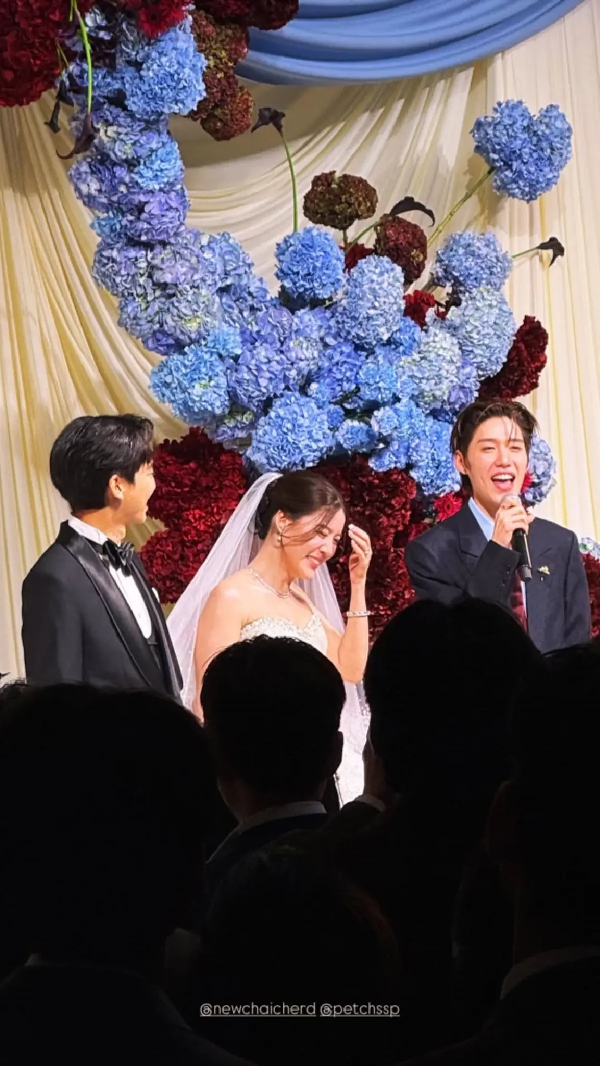 เผยภาพโมเมนต์ซาบซึ้ง งานแต่งพี่สาว พีพี กฤษฏ์  "บิวกิ้น" ร่วมยินดี 