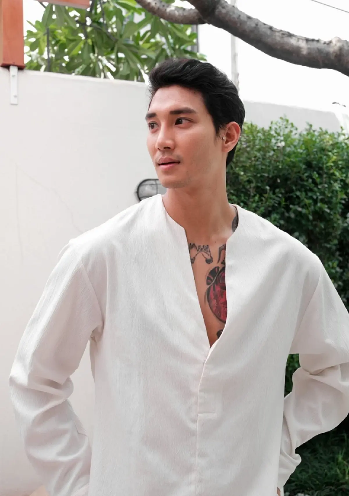 "ไป่ ทาคน" เจอชาวเน็ตขุดผลงานเก่า หลังออกตัวแรง ปมดราม่าชุดซีรีส์ไทย