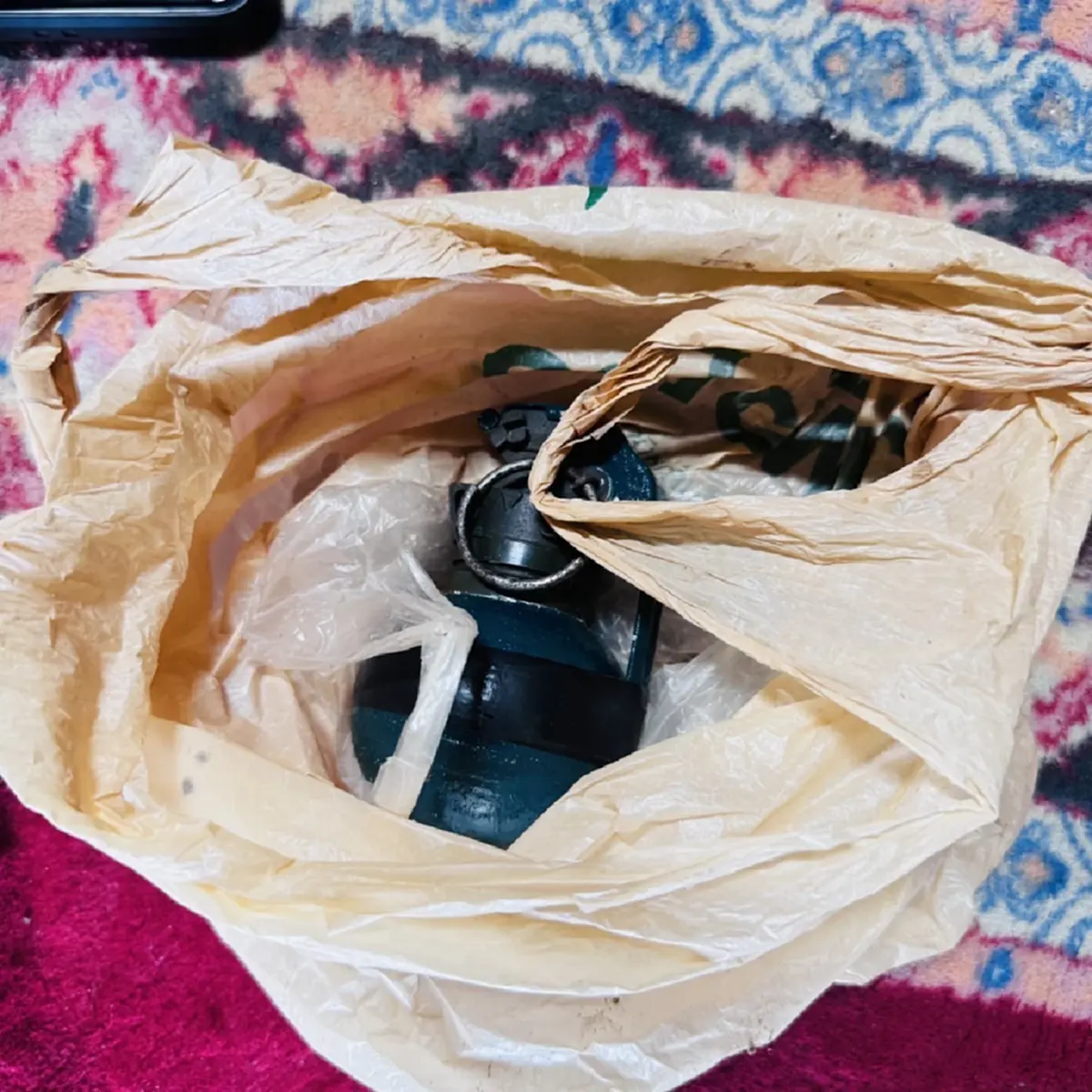 ช็อก! บุกค้นบ้านนราธิวาส เจอ M16-ระเบิด-กระสุนซุกเพียบ
